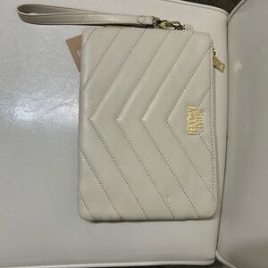 Steve Madden Cream Wristlet Clutch